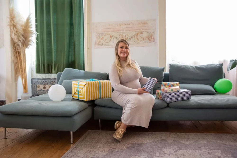 Qué regalar a una embarazada: ideas útiles y bonitas para sorprenderla