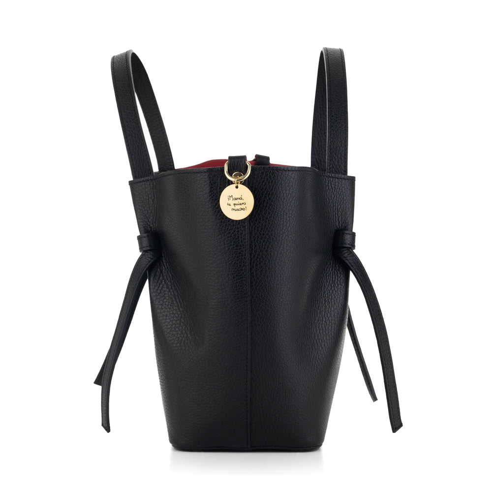 Bolso-piel-personalizado-Versalles-negro-bordado-lateral-charm