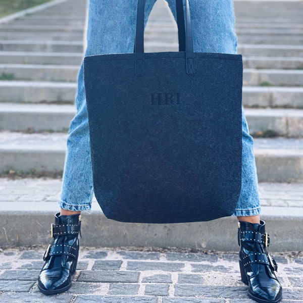 Bolso-tote-personalizado-fieltro-negro-bordado
