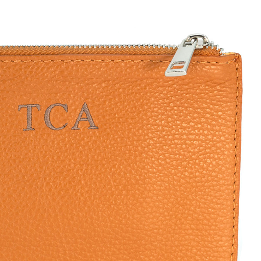 Cartera-piel-personalizada-oporto-camel-bordada-detalle