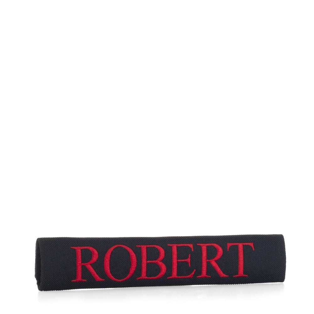 Cubre-asa-maleta-personalizada-himalaya-negro-bordado-rojo