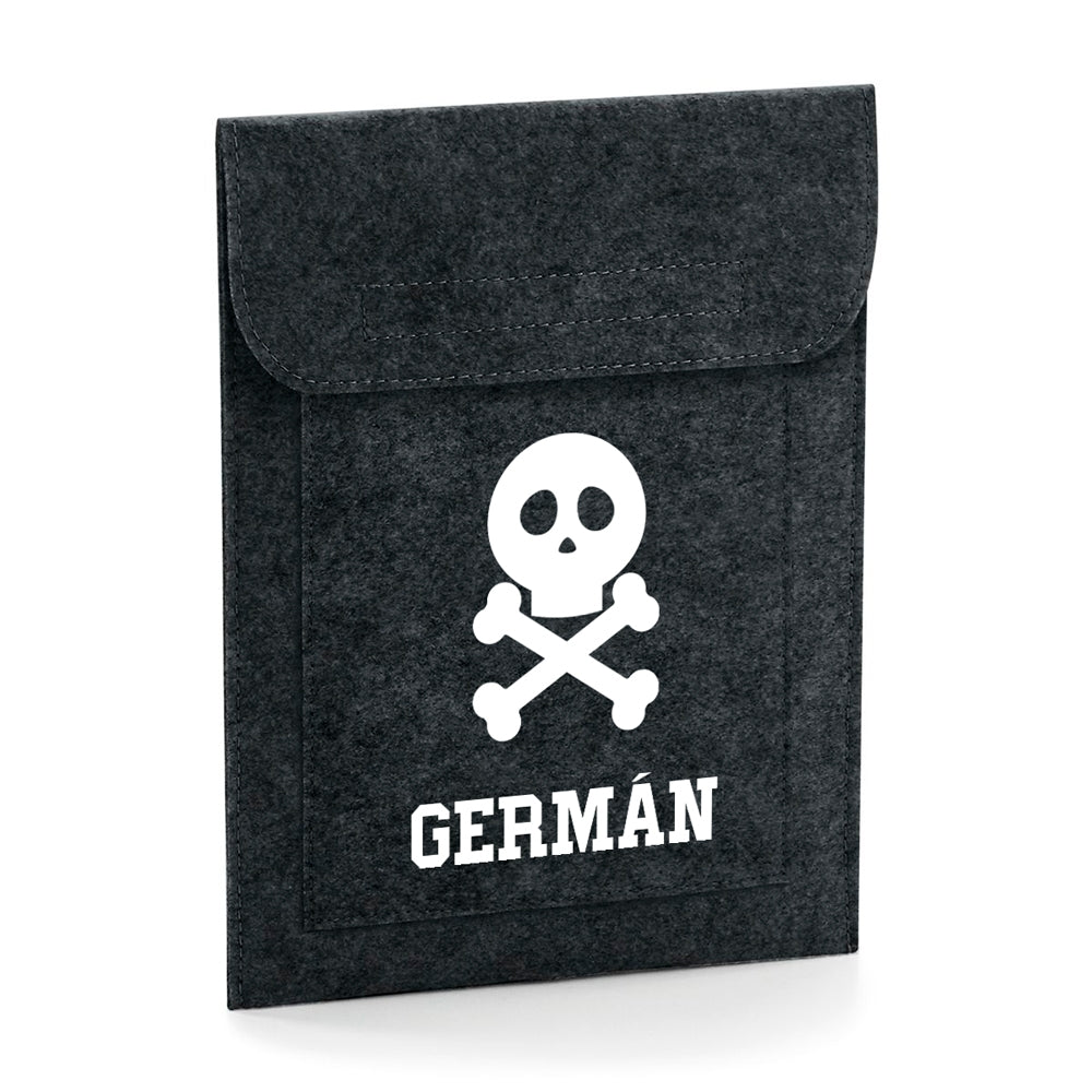 Funda-tablet-personalizada-fieltro-gris-oscuro-inicial-calavera