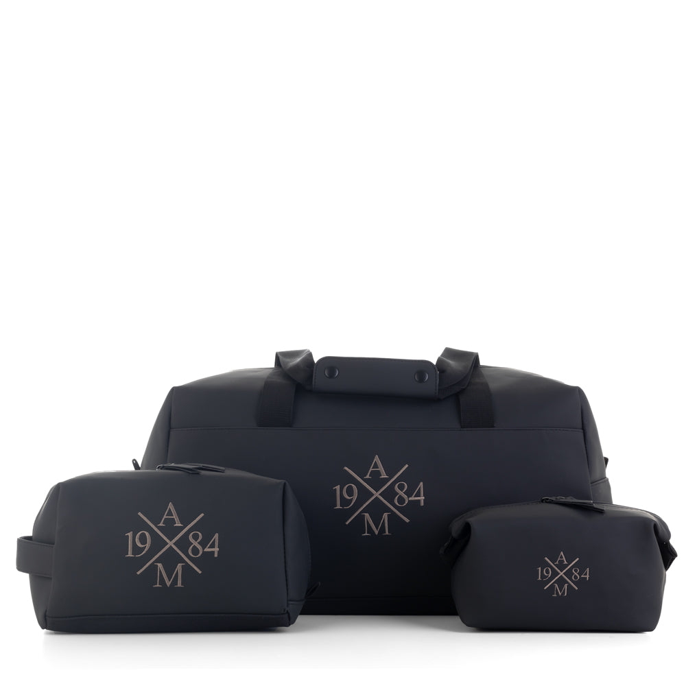 Juego-de-viaje-Lake-negro-bordado-iniciales-cruz