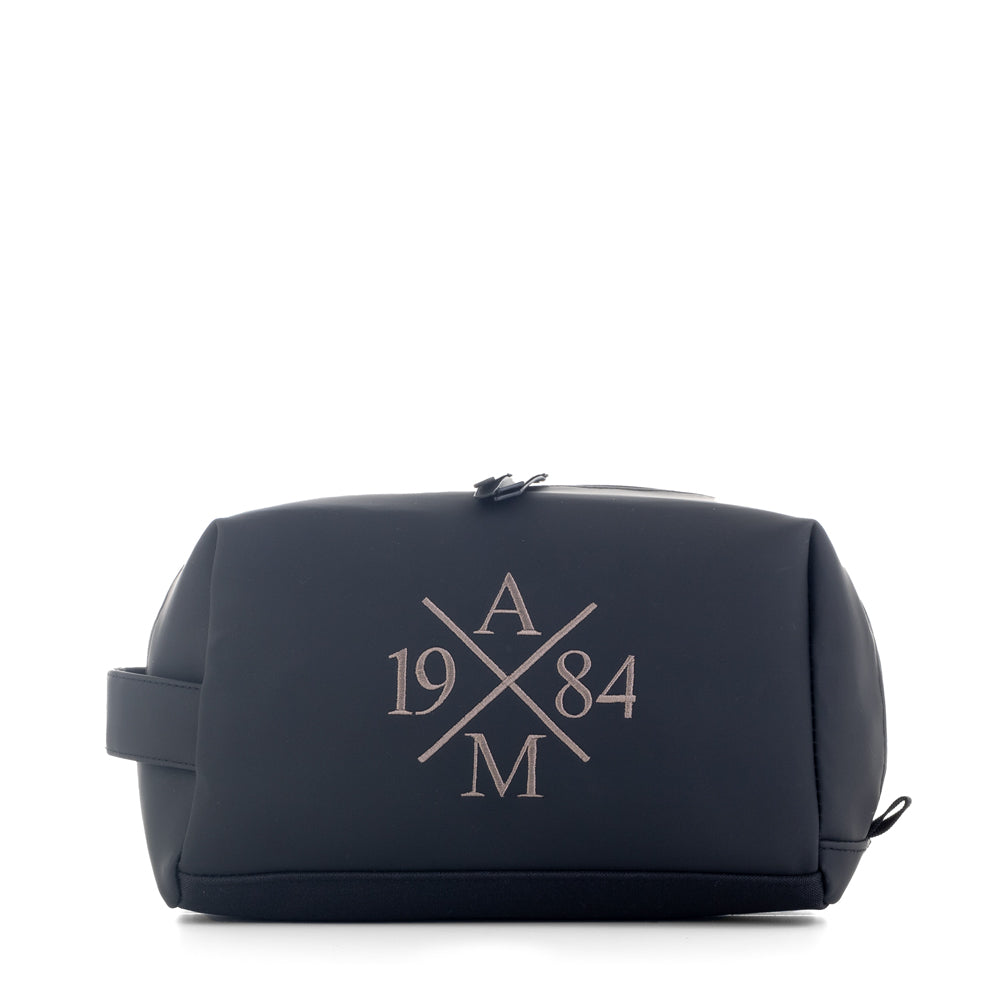 Neceser-personalizado-Lake-asa-negro-iniciales-cruz