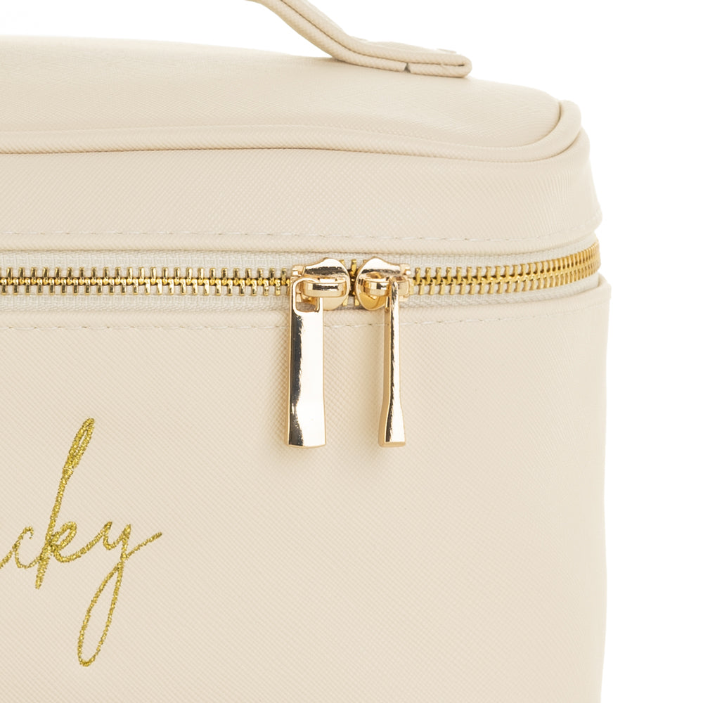 Neceser-personalizado-paris-boutique-perla-bordado-detalle