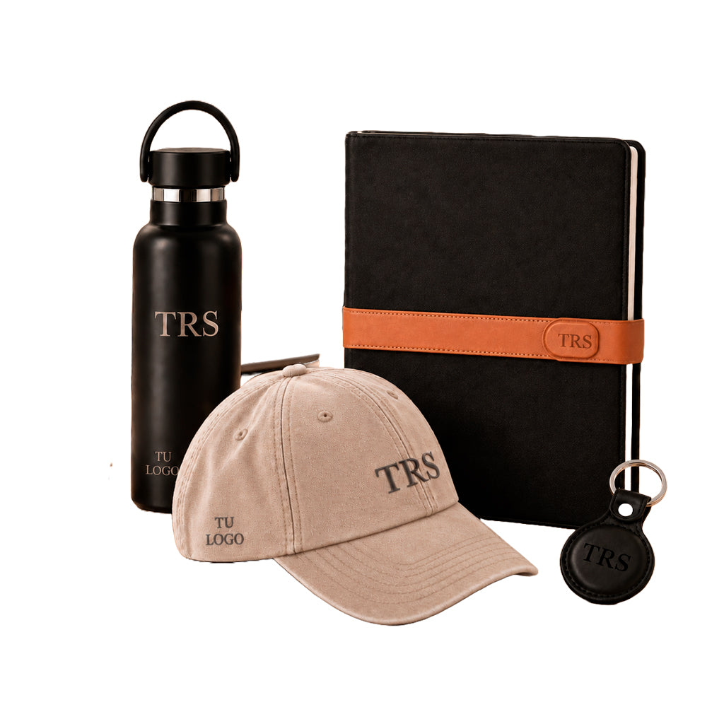 Pack Signature personalizado para empresas: botella termo, libreta con banda de piel, gorra y llavero con localizador
