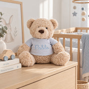 Peluche osito personalizado con camisa de gasa y nombre bordado, regalo de nacimiento en la habitación del bebé