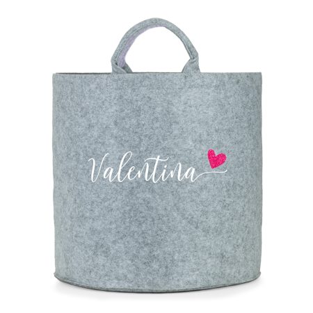 Cesto-fieltro-personalizado-gris-nombre-corazon