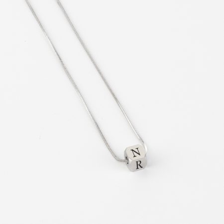 Collar-personalizado-Brooke-plata-iniciales