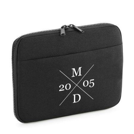 Funda-organizador-personalizado-tablet-Boston-negro-iniciales-cruz-grande